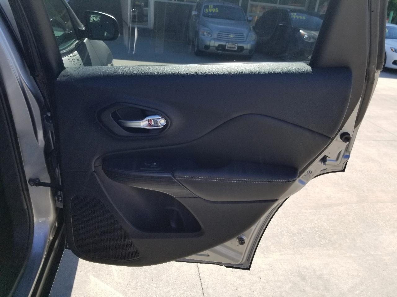 Jeep Cherokee 4WD 4dr Limited 2015