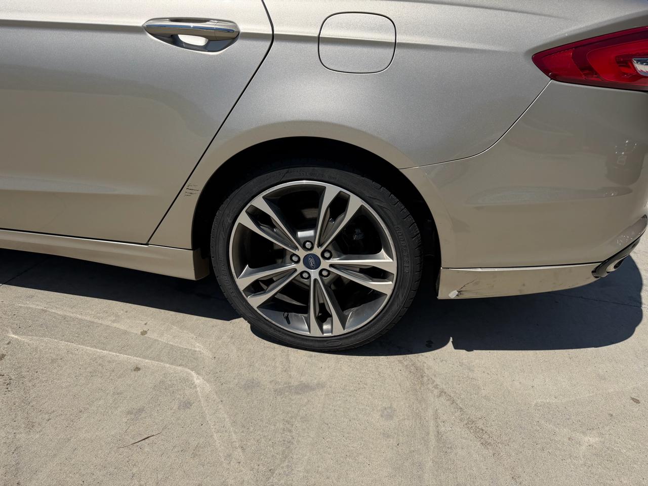 Ford Fusion Titanium AWD 2017