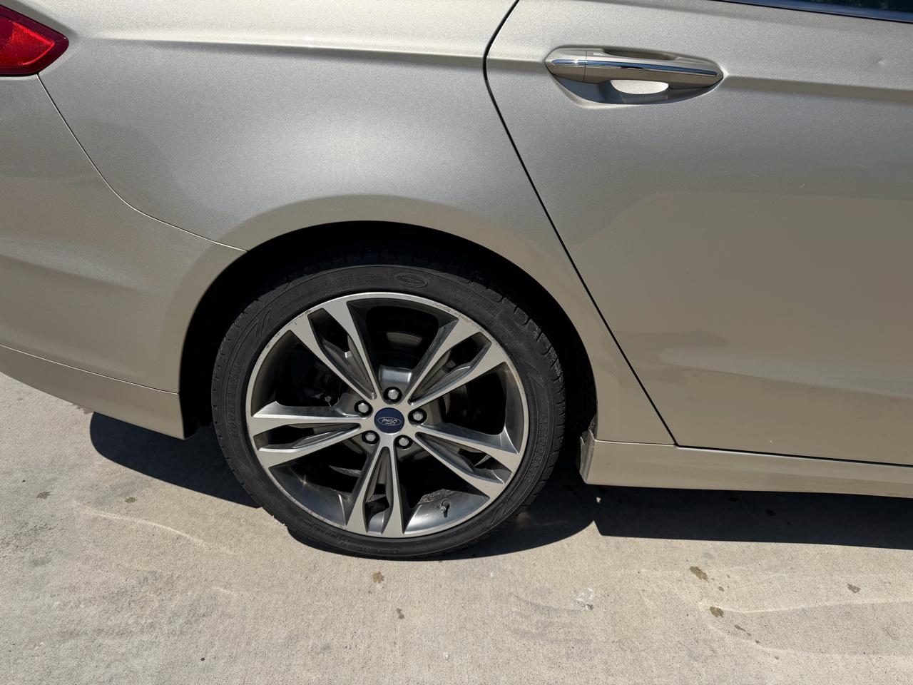 Ford Fusion Titanium AWD 2017