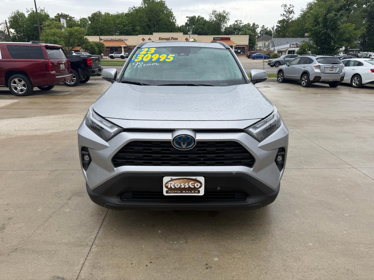 Toyota RAV4 Hybrid XLE Premium AWD (Natl) 2023