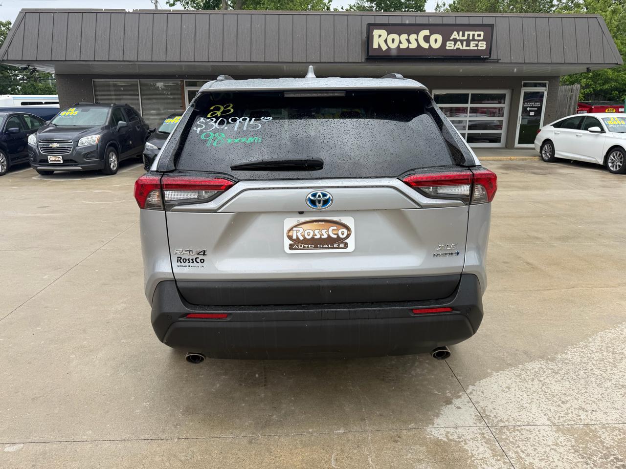 Toyota RAV4 Hybrid XLE Premium AWD (Natl) 2023