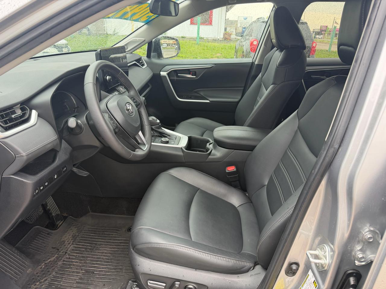 Toyota RAV4 Hybrid XLE Premium AWD (Natl) 2023