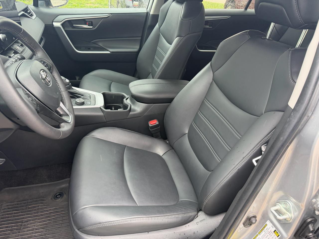 Toyota RAV4 Hybrid XLE Premium AWD (Natl) 2023
