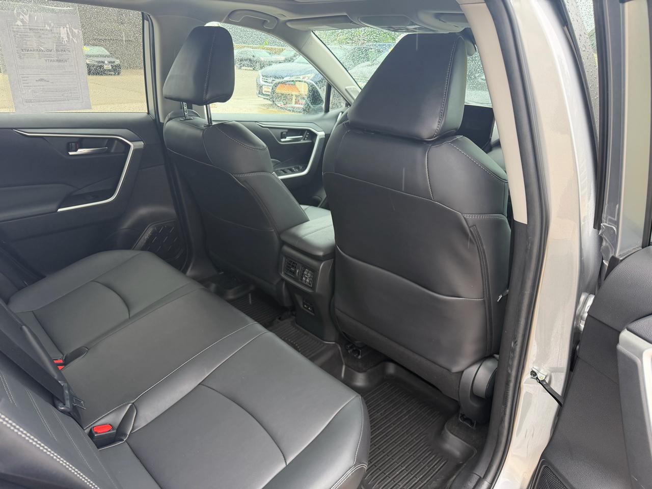 Toyota RAV4 Hybrid XLE Premium AWD (Natl) 2023