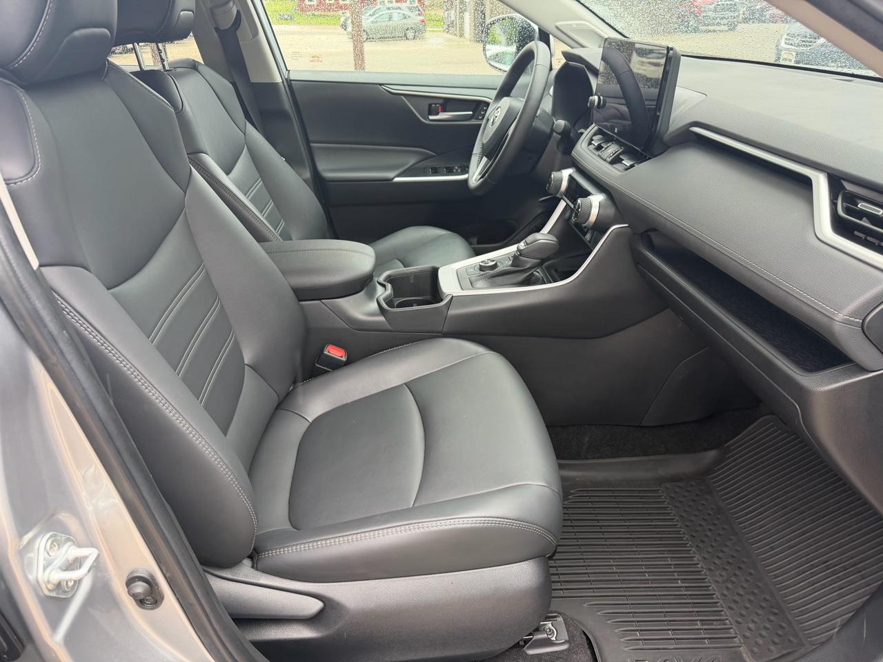Toyota RAV4 Hybrid XLE Premium AWD (Natl) 2023