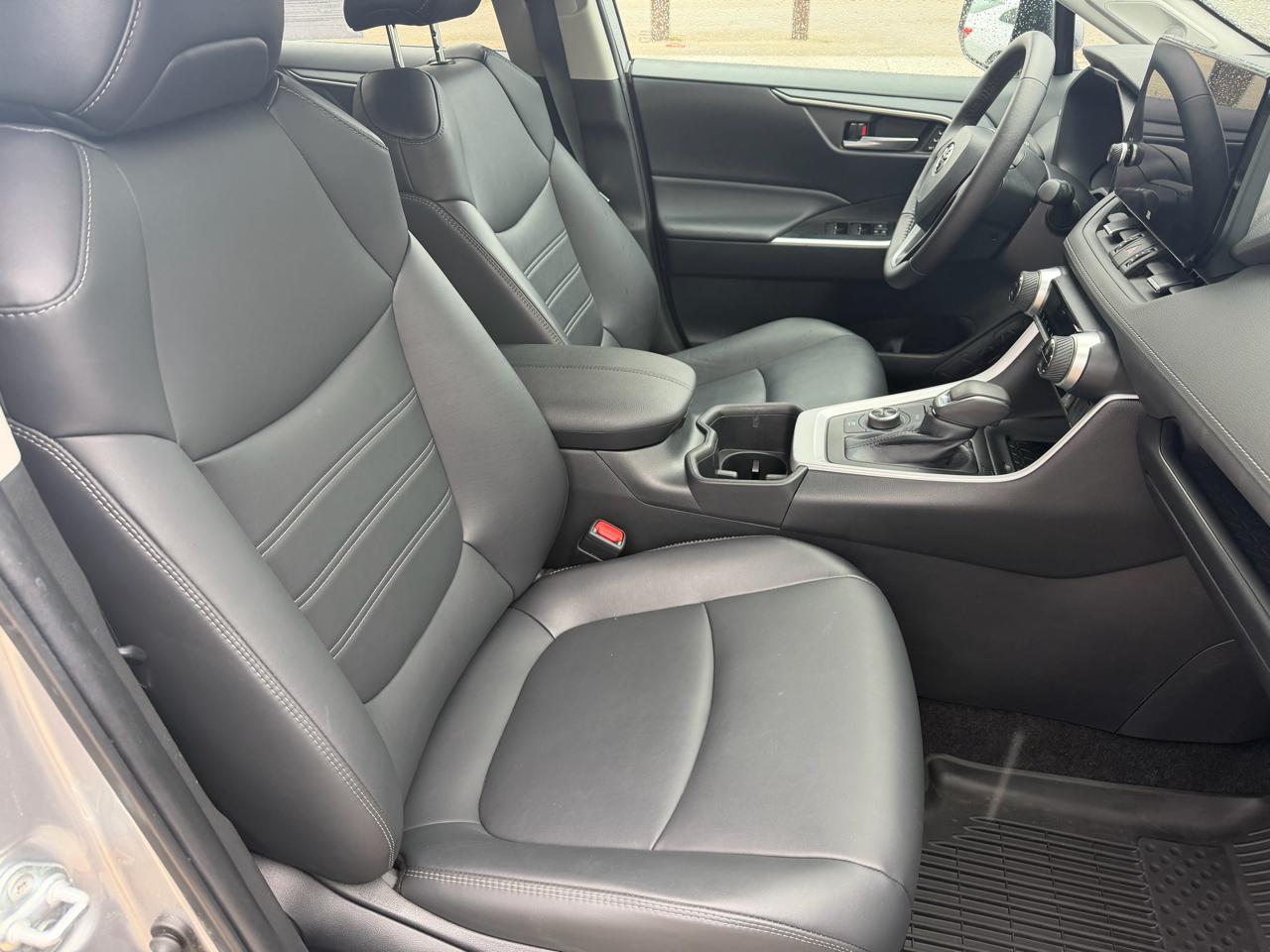 Toyota RAV4 Hybrid XLE Premium AWD (Natl) 2023