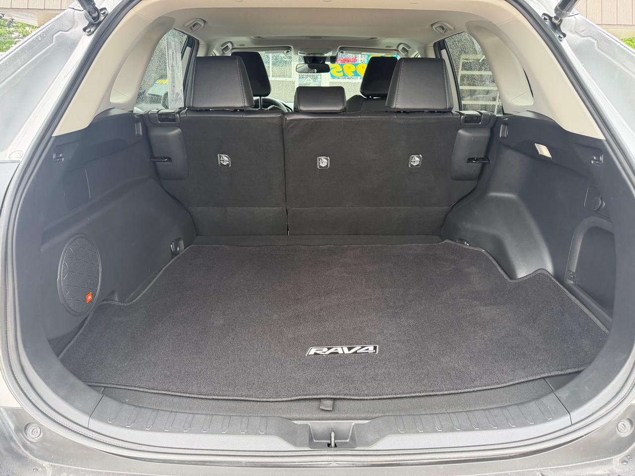 Toyota RAV4 Hybrid XLE Premium AWD (Natl) 2023