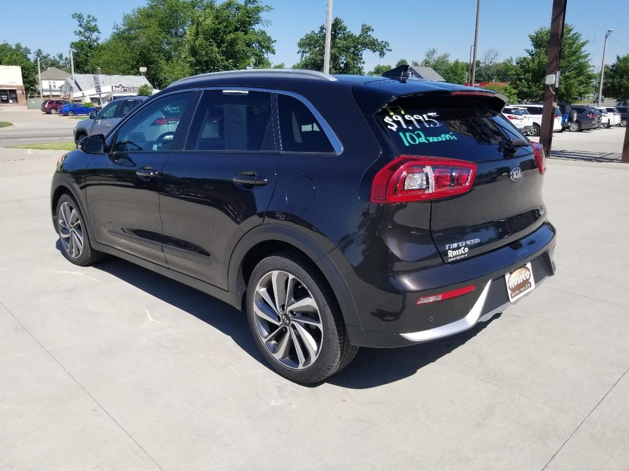 Kia Niro Touring FWD 2017