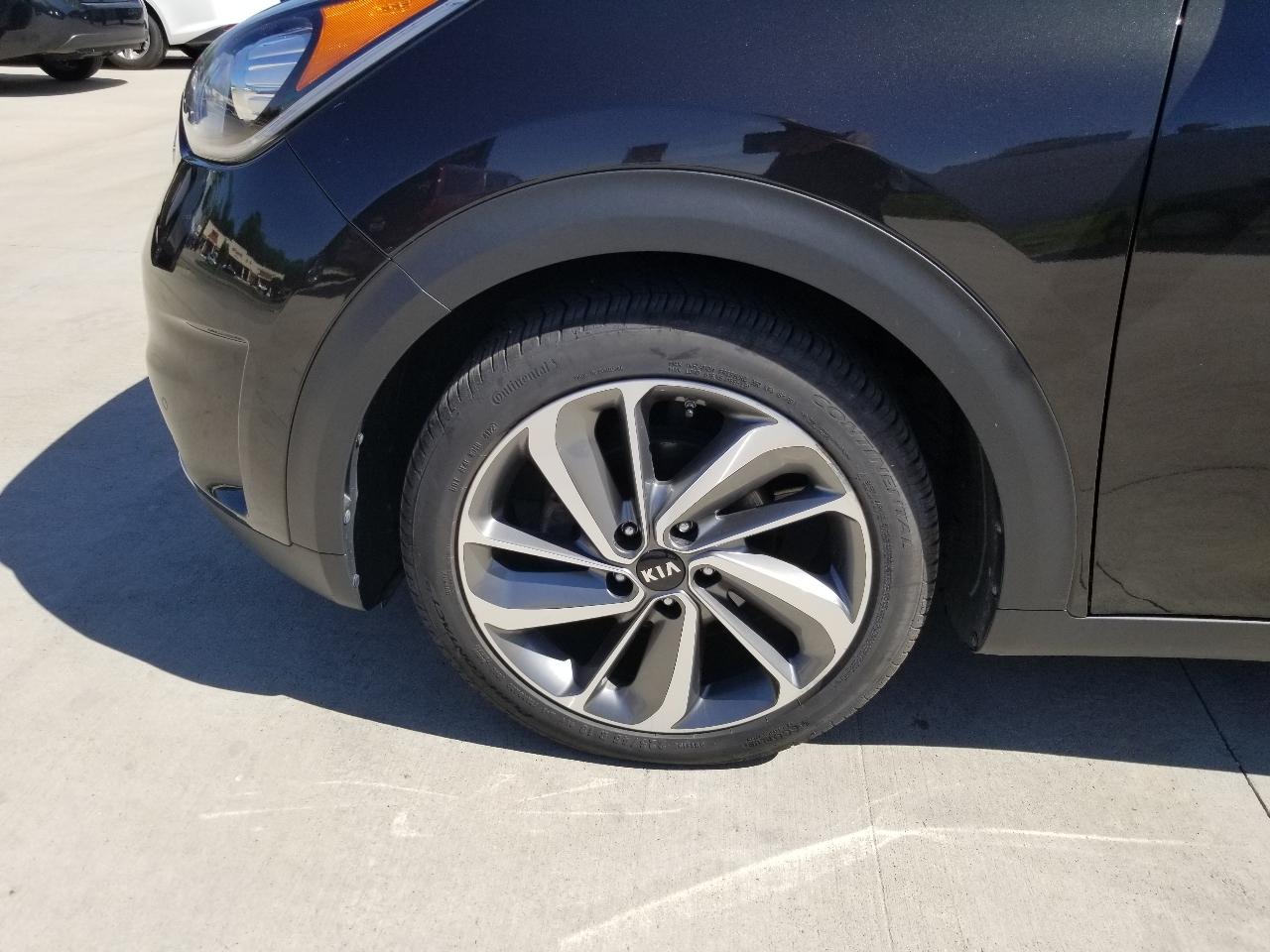 Kia Niro Touring FWD 2017