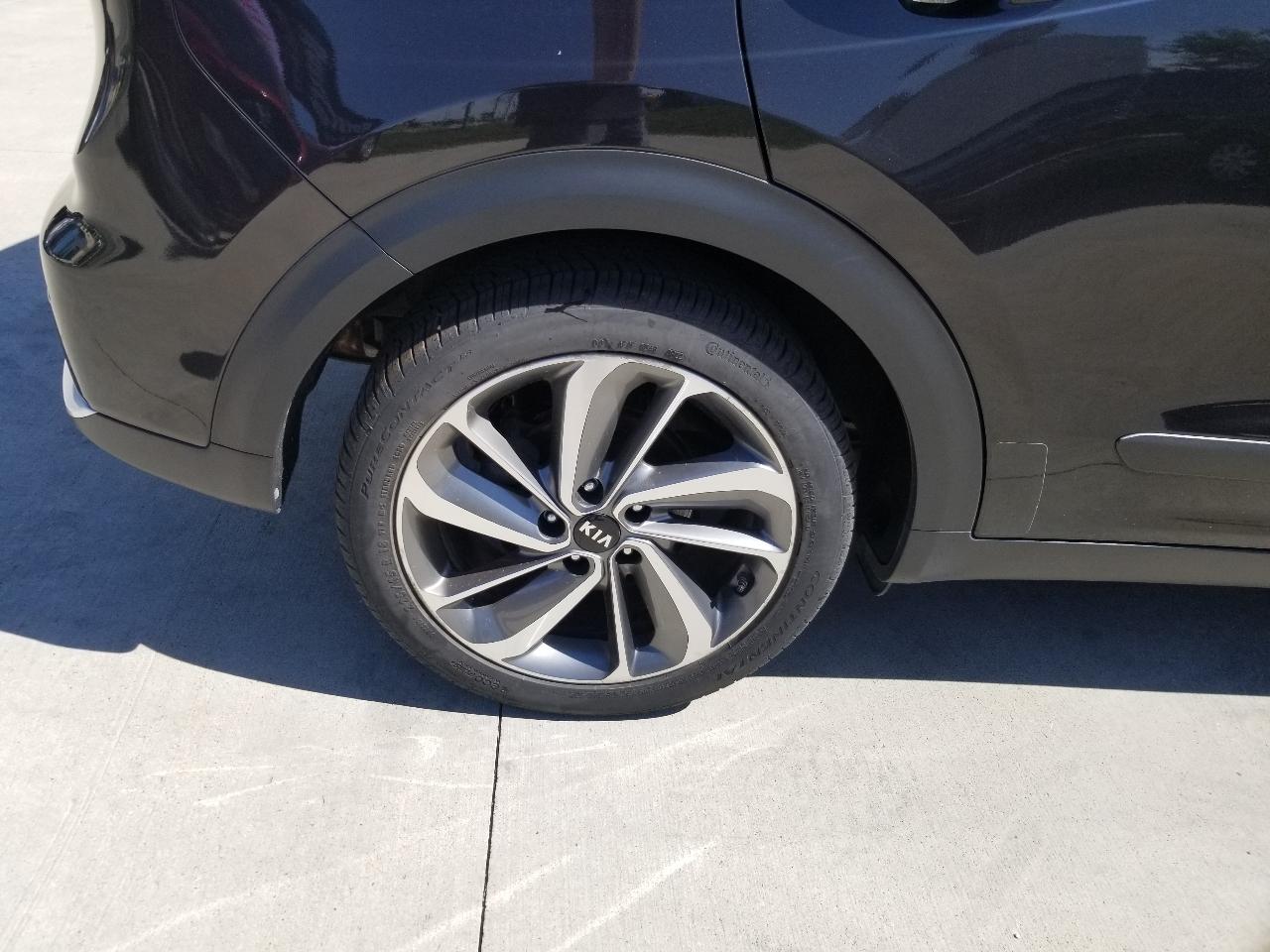 Kia Niro Touring FWD 2017