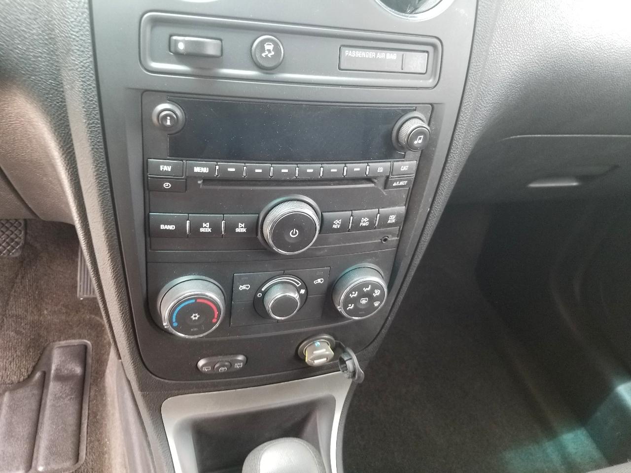 Chevrolet HHR FWD 4dr LT w/1LT 2011