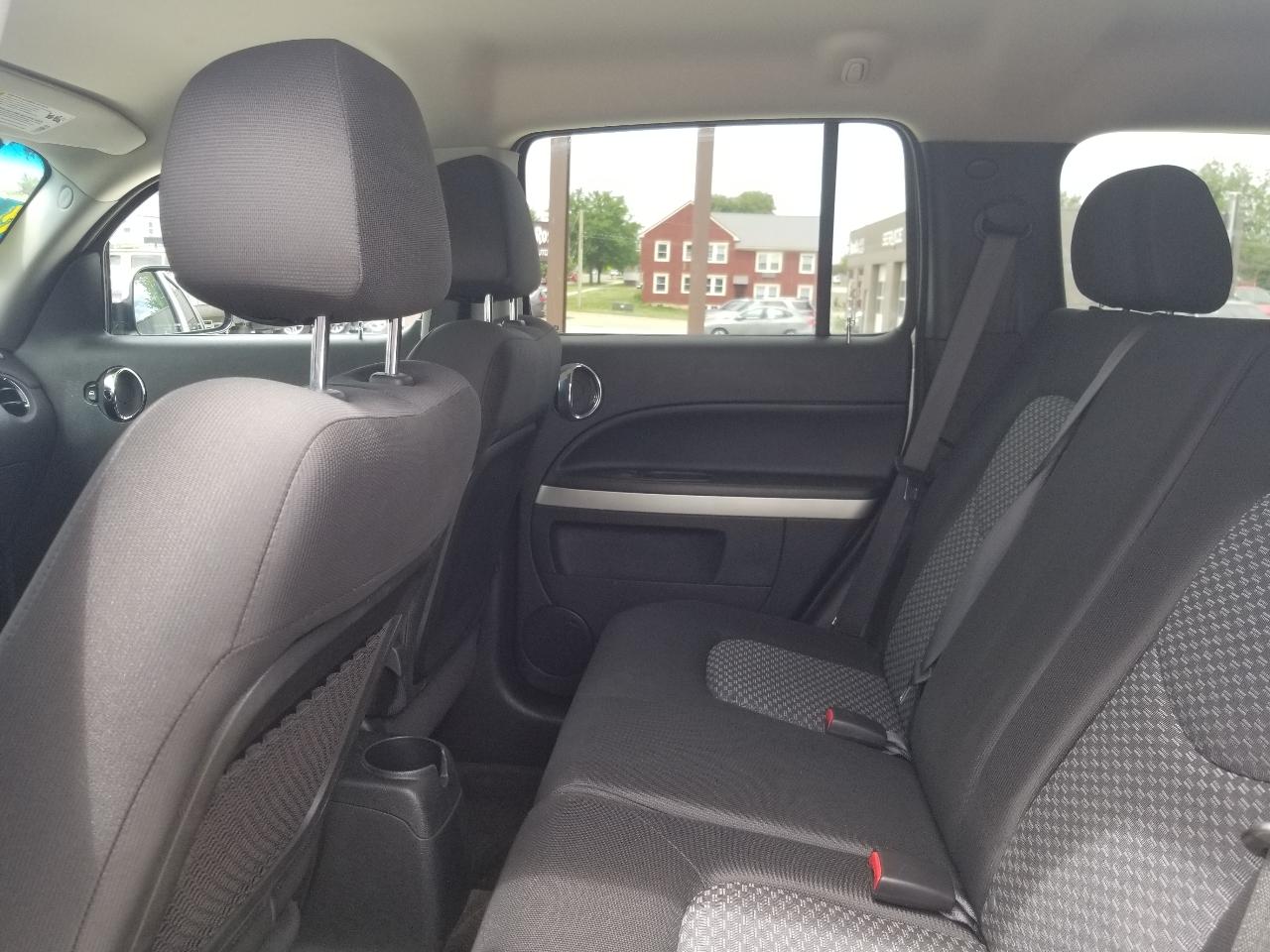 Chevrolet HHR FWD 4dr LT w/1LT 2011