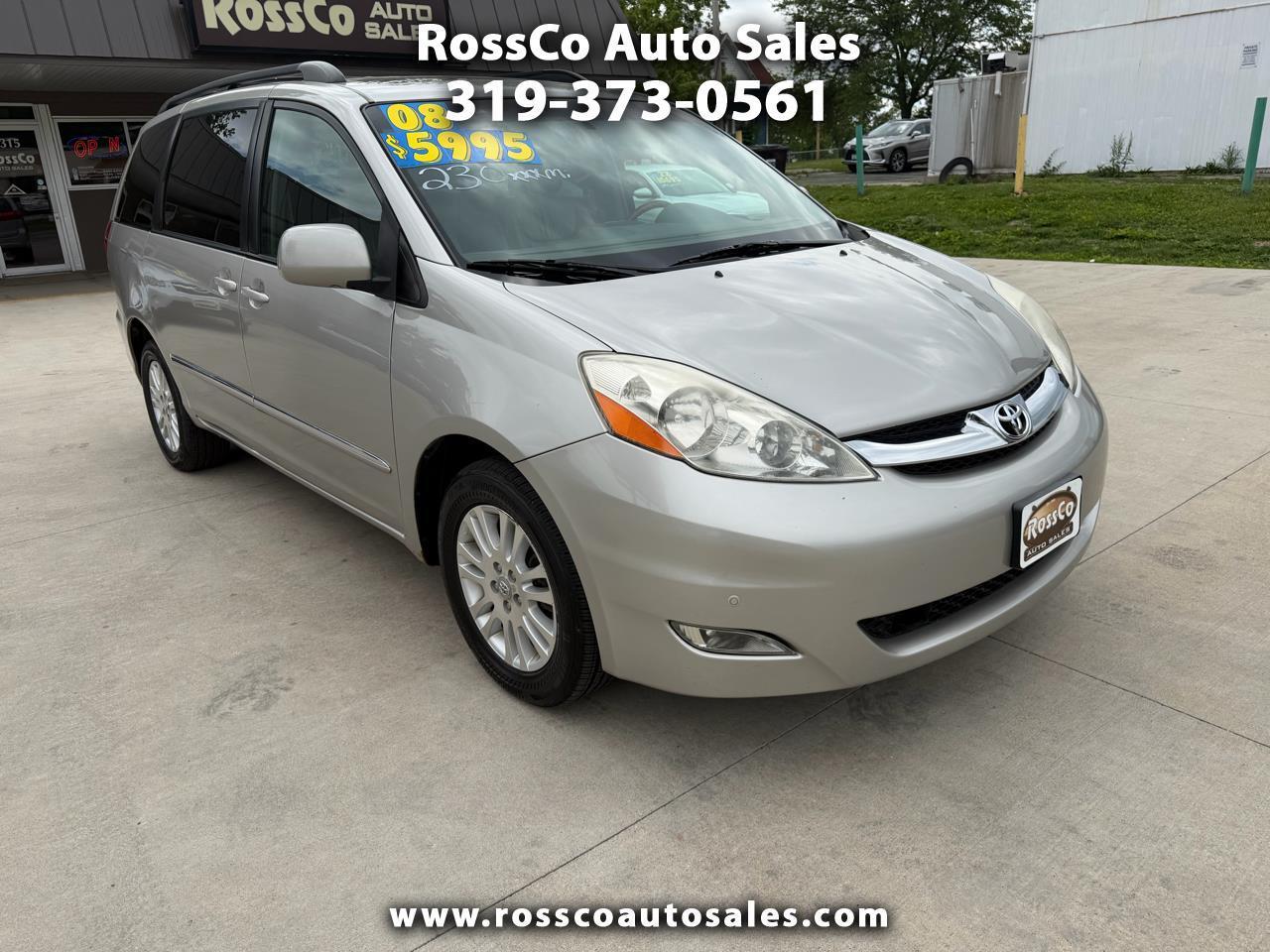 2008 Toyota Sienna's photo