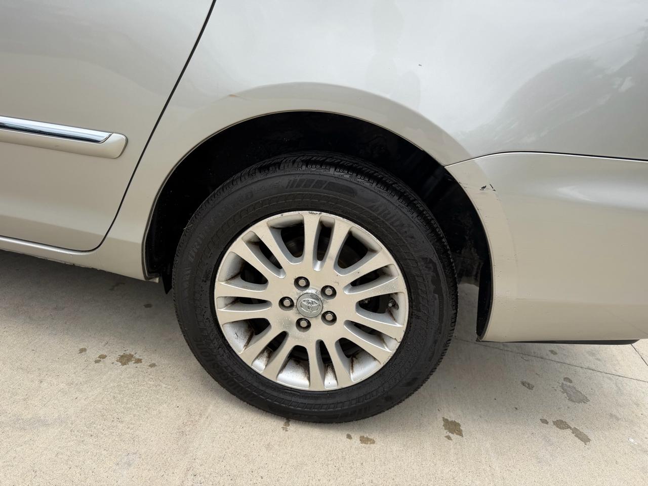 Toyota Sienna 5dr 7-Pass Van XLE AWD (Natl) 2008