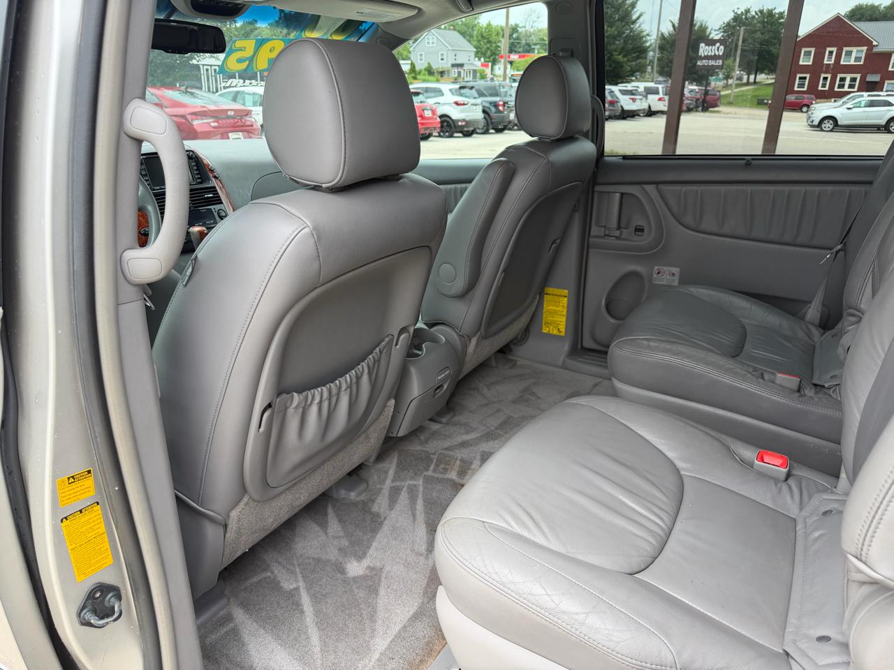 Toyota Sienna 5dr 7-Pass Van XLE AWD (Natl) 2008