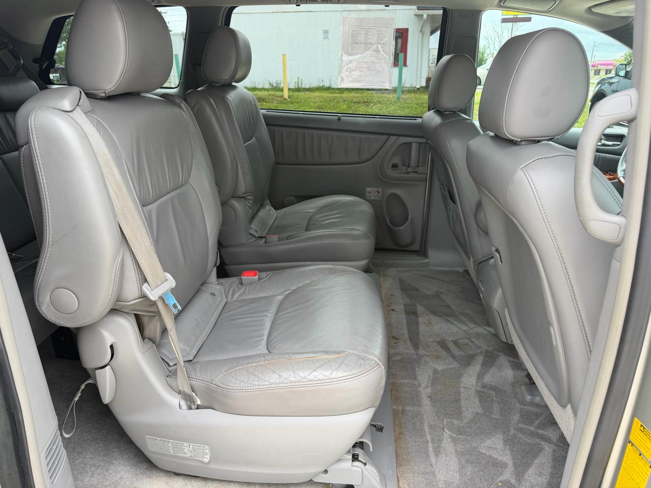Toyota Sienna 5dr 7-Pass Van XLE AWD (Natl) 2008