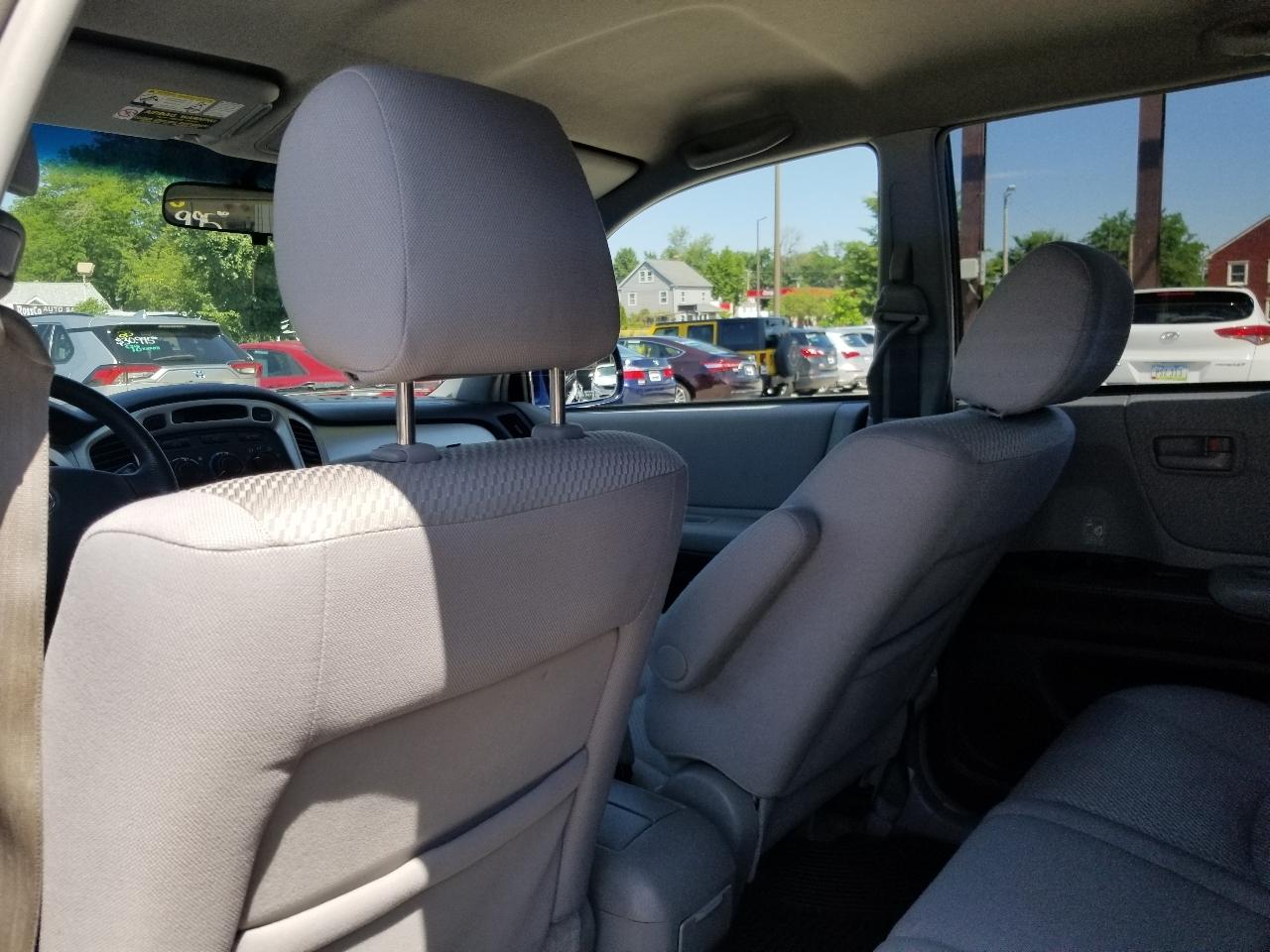 Toyota Highlander 4dr 4-Cyl (Natl) 2006