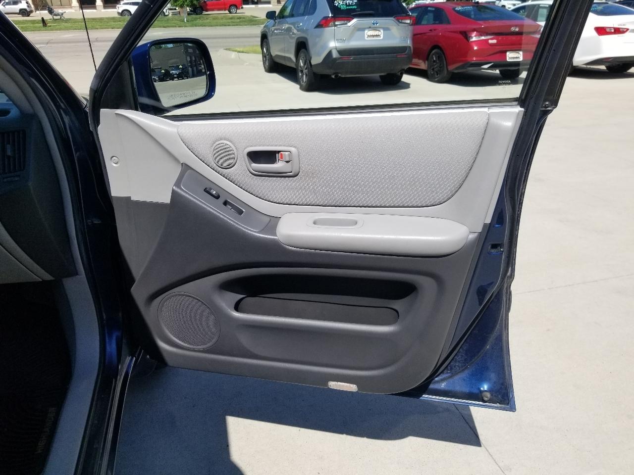 Toyota Highlander 4dr 4-Cyl (Natl) 2006