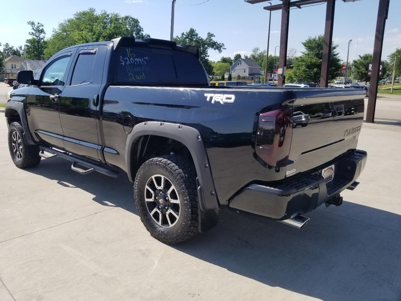 Toyota Tundra 2WD Truck Double Cab 5.7L FFV V8 6-Spd AT SR5 (Natl) 2016
