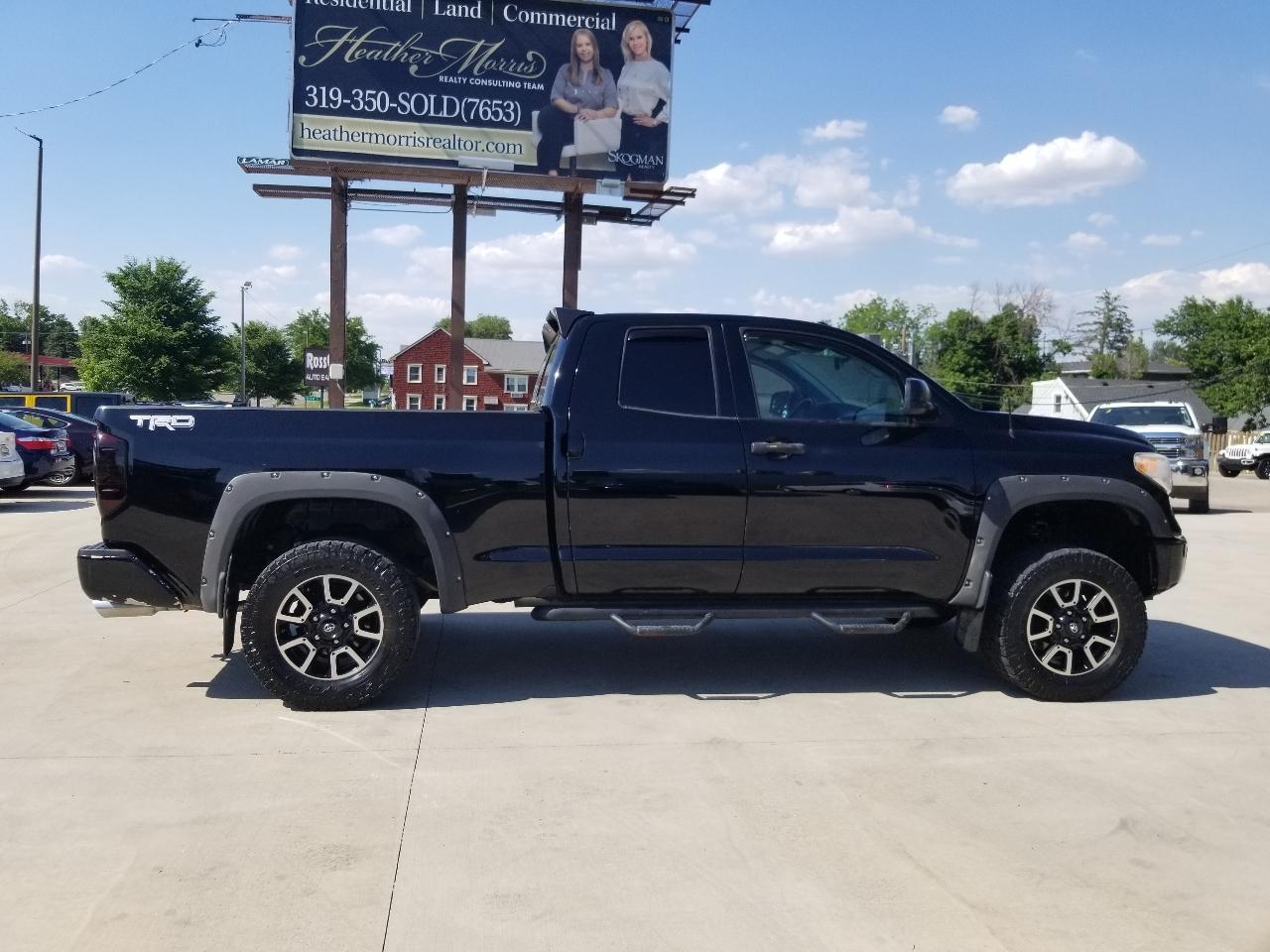 Toyota Tundra 2WD Truck Double Cab 5.7L FFV V8 6-Spd AT SR5 (Natl) 2016