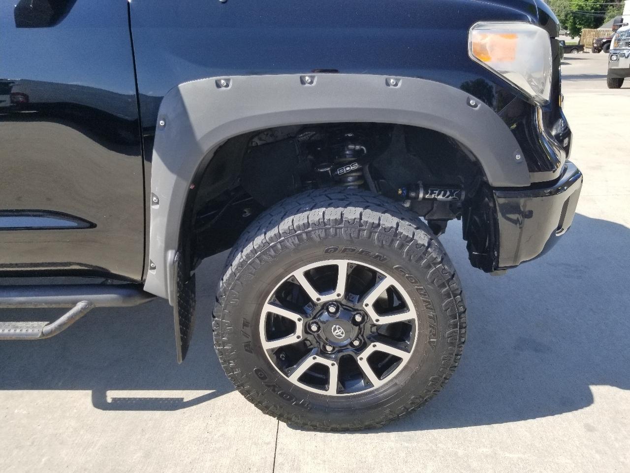 Toyota Tundra 2WD Truck Double Cab 5.7L FFV V8 6-Spd AT SR5 (Natl) 2016