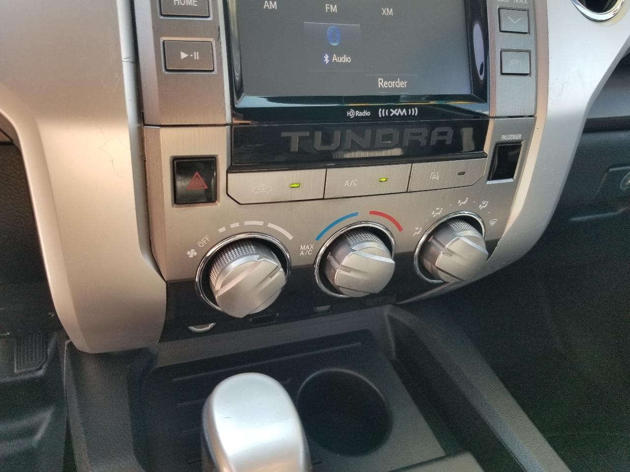 Toyota Tundra 2WD Truck Double Cab 5.7L FFV V8 6-Spd AT SR5 (Natl) 2016