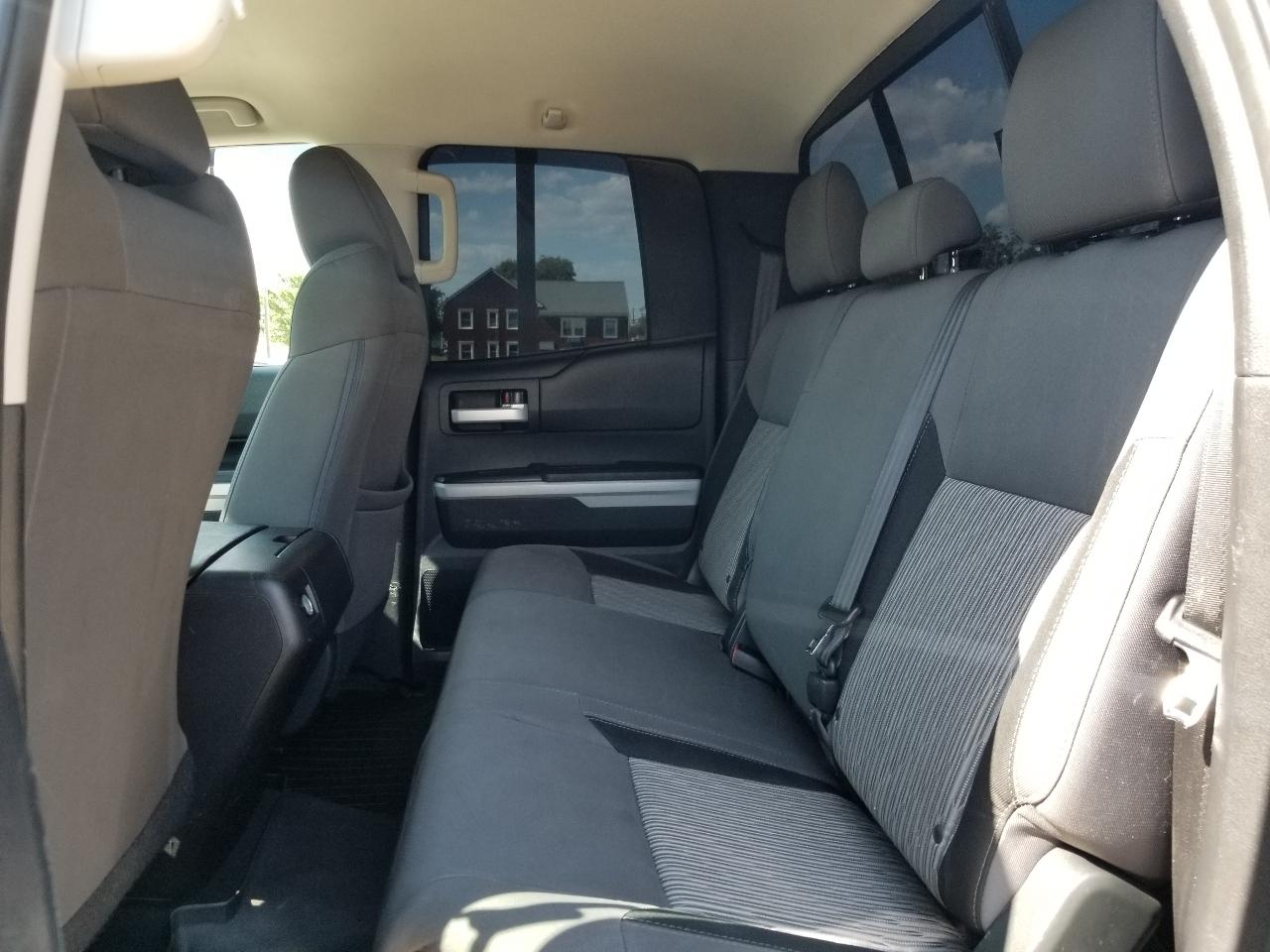 Toyota Tundra 2WD Truck Double Cab 5.7L FFV V8 6-Spd AT SR5 (Natl) 2016
