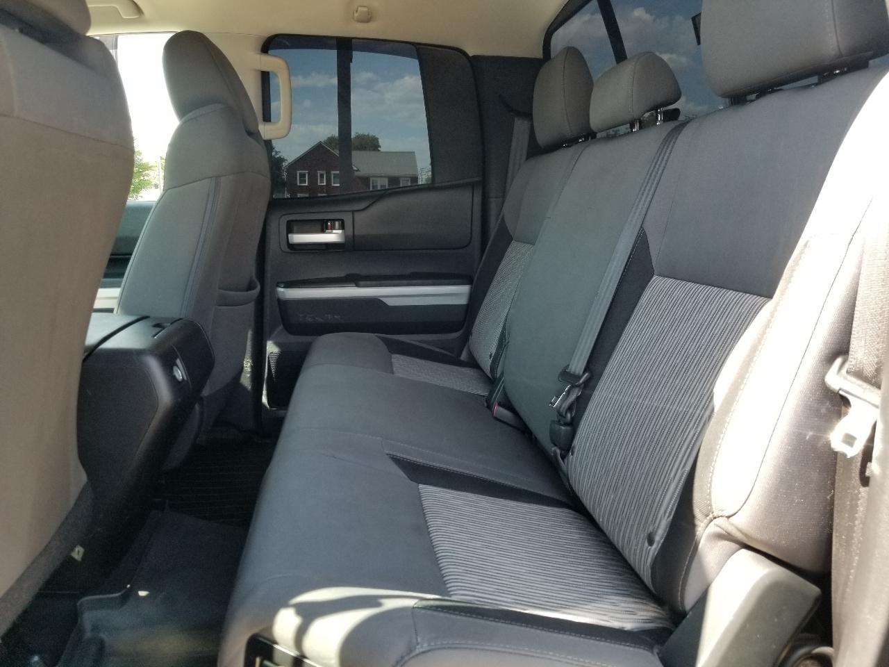 Toyota Tundra 2WD Truck Double Cab 5.7L FFV V8 6-Spd AT SR5 (Natl) 2016