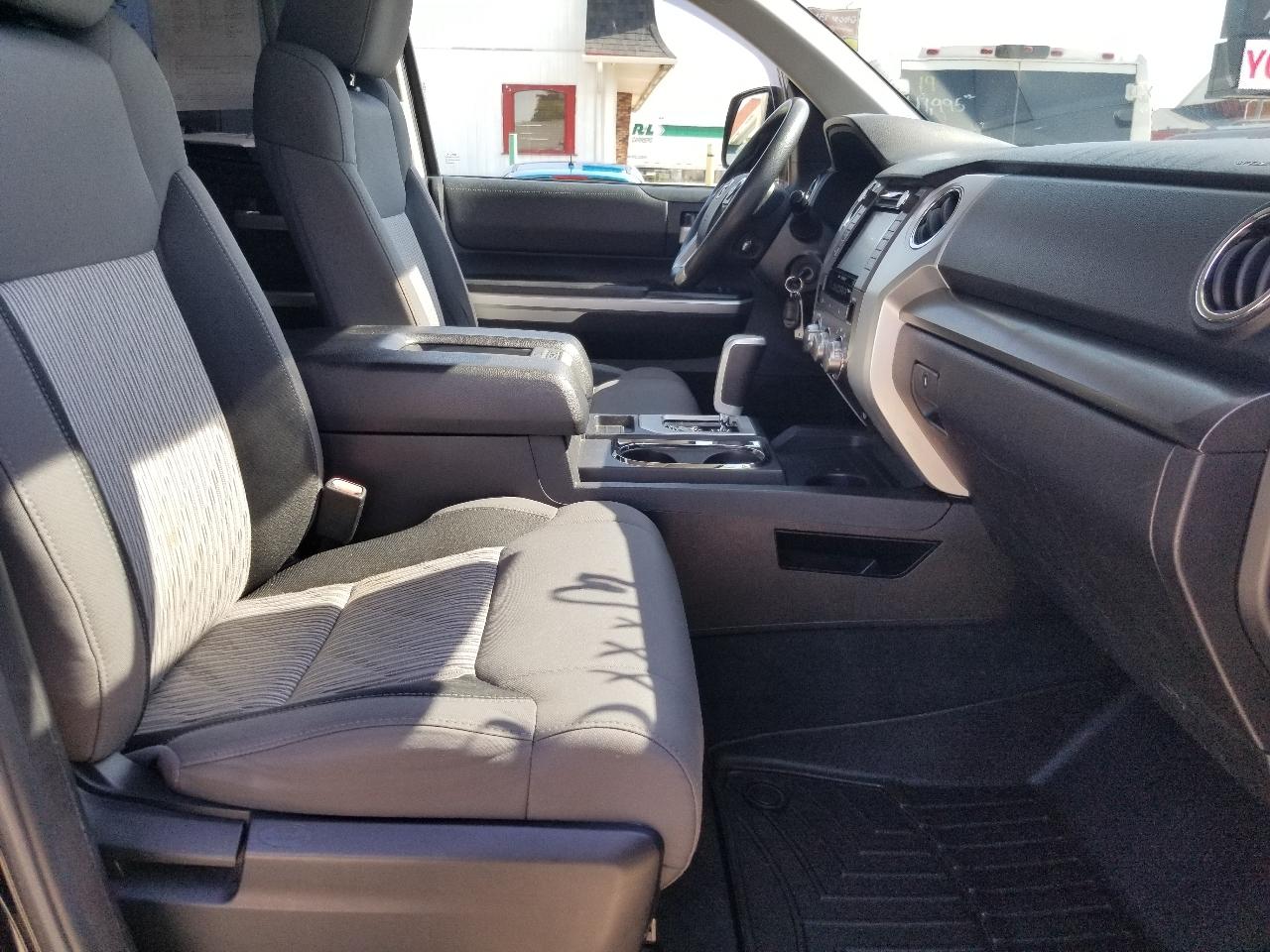 Toyota Tundra 2WD Truck Double Cab 5.7L FFV V8 6-Spd AT SR5 (Natl) 2016