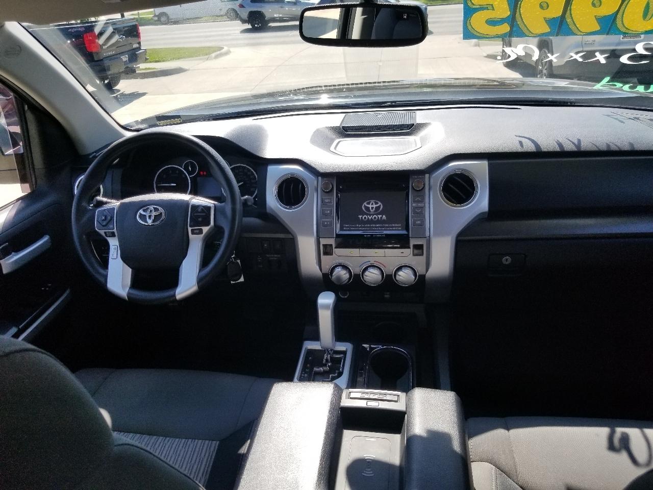 Toyota Tundra 2WD Truck Double Cab 5.7L FFV V8 6-Spd AT SR5 (Natl) 2016