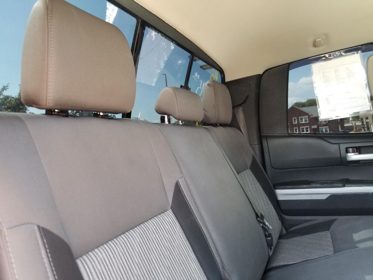 Toyota Tundra 2WD Truck Double Cab 5.7L FFV V8 6-Spd AT SR5 (Natl) 2016