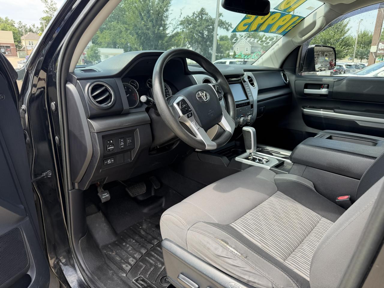 Toyota Tundra 2WD Truck Double Cab 5.7L FFV V8 6-Spd AT SR5 (Natl) 2016