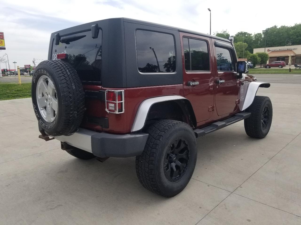 Jeep Wrangler Unlimited 4WD 4dr Sahara 2010