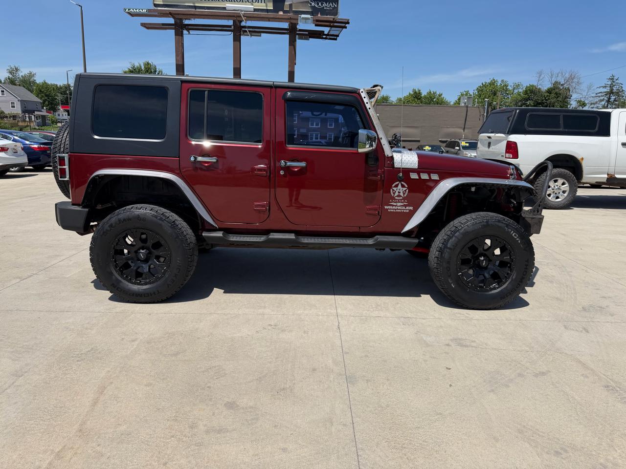 Jeep Wrangler Unlimited 4WD 4dr Sahara 2010