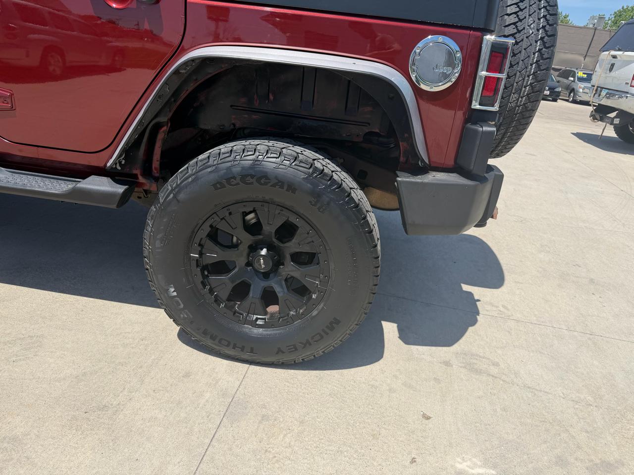 Jeep Wrangler Unlimited 4WD 4dr Sahara 2010