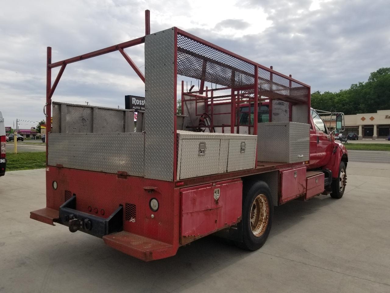 Ford F-650 SD  2000