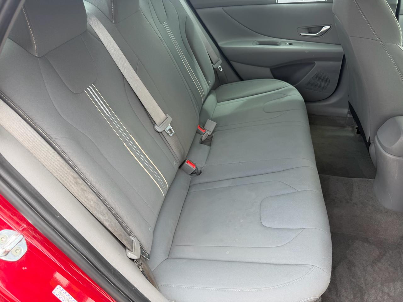 Hyundai Elantra SEL IVT *Ltd Avail* 2021