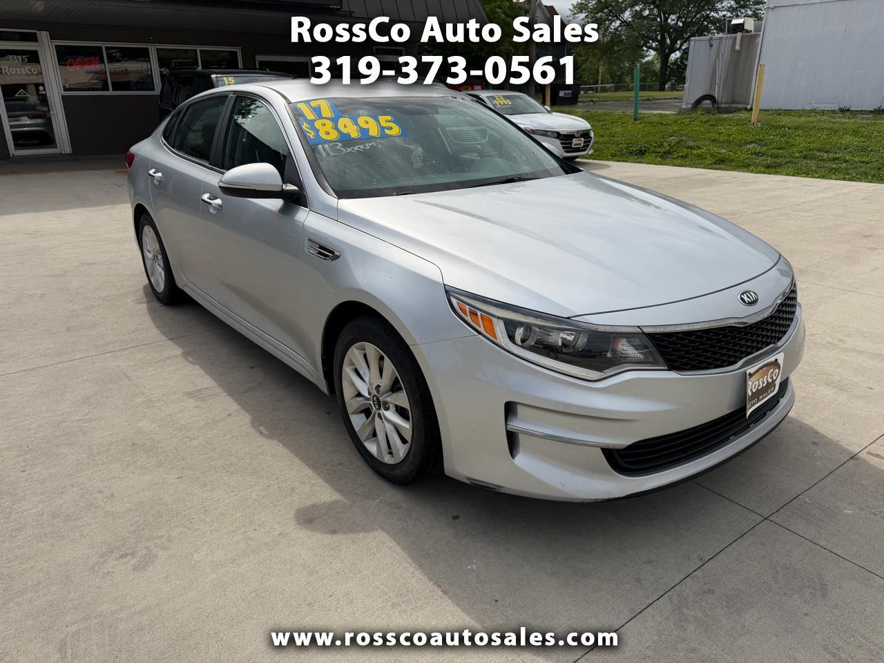 2017 Kia Optima LX AT's photo