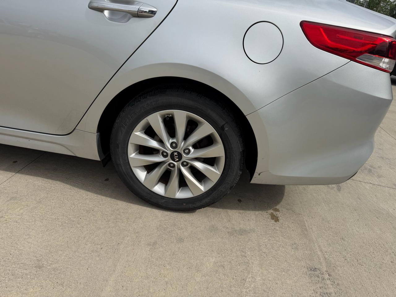 Kia Optima LX Auto 2017