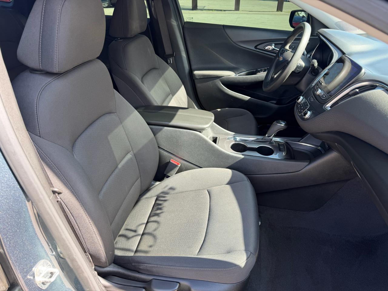 Chevrolet Malibu 4dr Sdn LT 2020