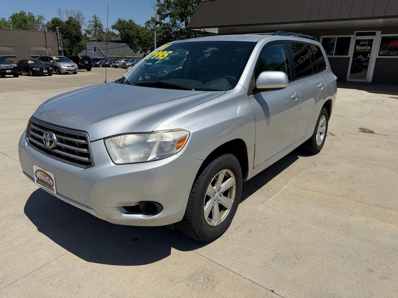 Toyota Highlander Base 2010