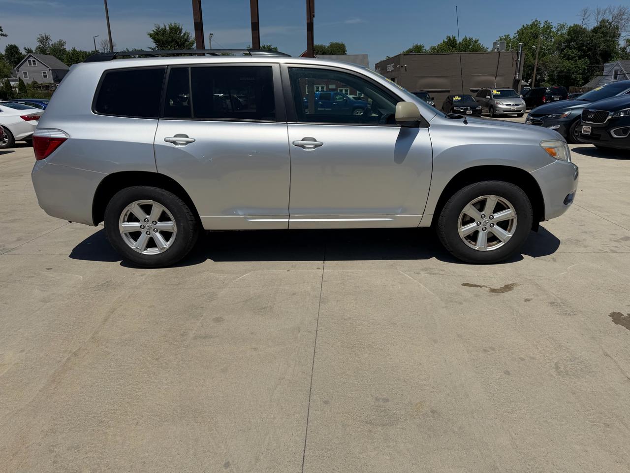Toyota Highlander Base 2010