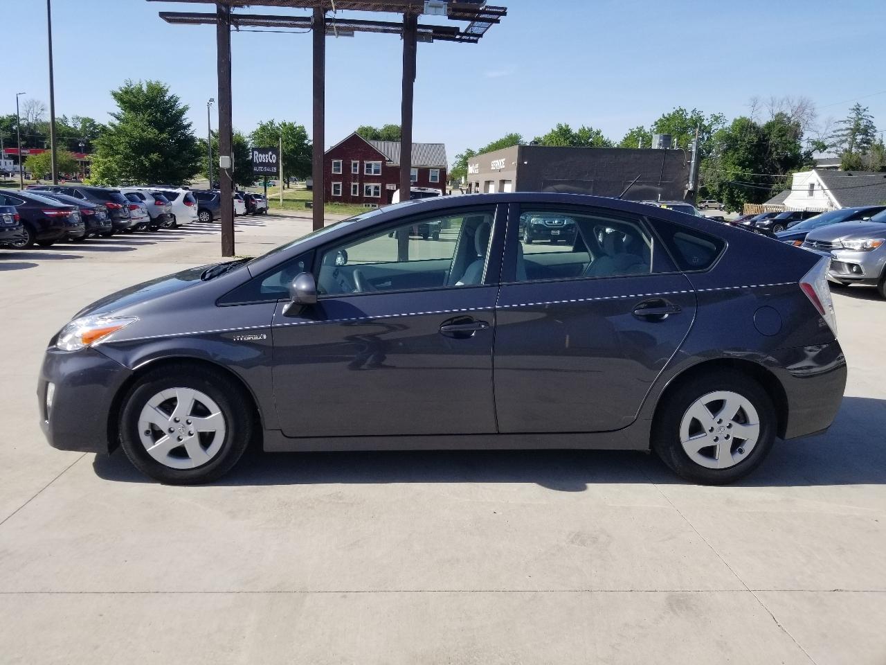 Toyota Prius 5dr HB III (Natl) 2011