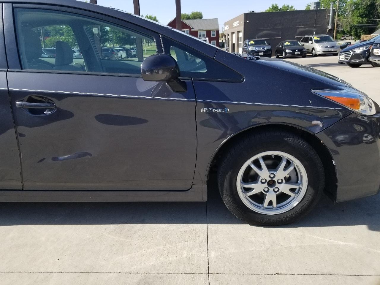 Toyota Prius 5dr HB III (Natl) 2011