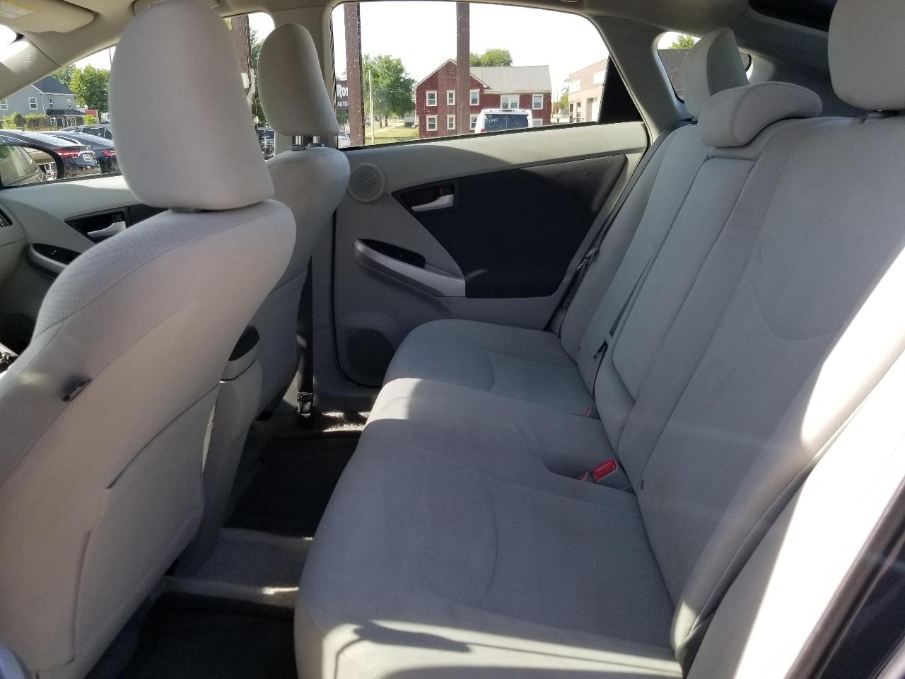 Toyota Prius 5dr HB III (Natl) 2011