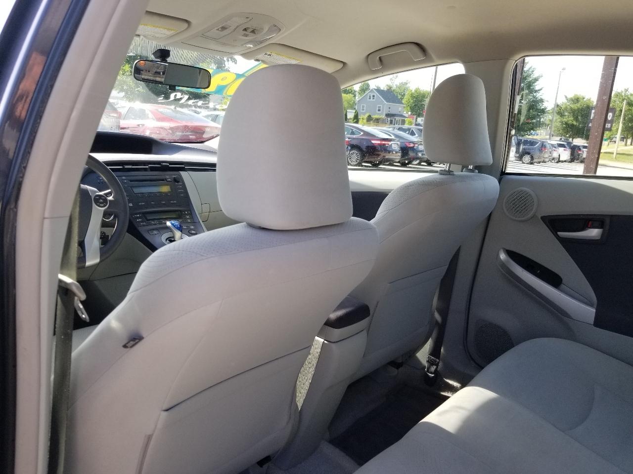 Toyota Prius 5dr HB III (Natl) 2011