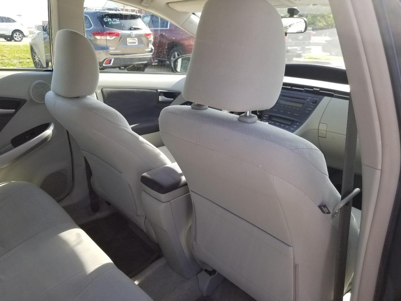 Toyota Prius 5dr HB III (Natl) 2011