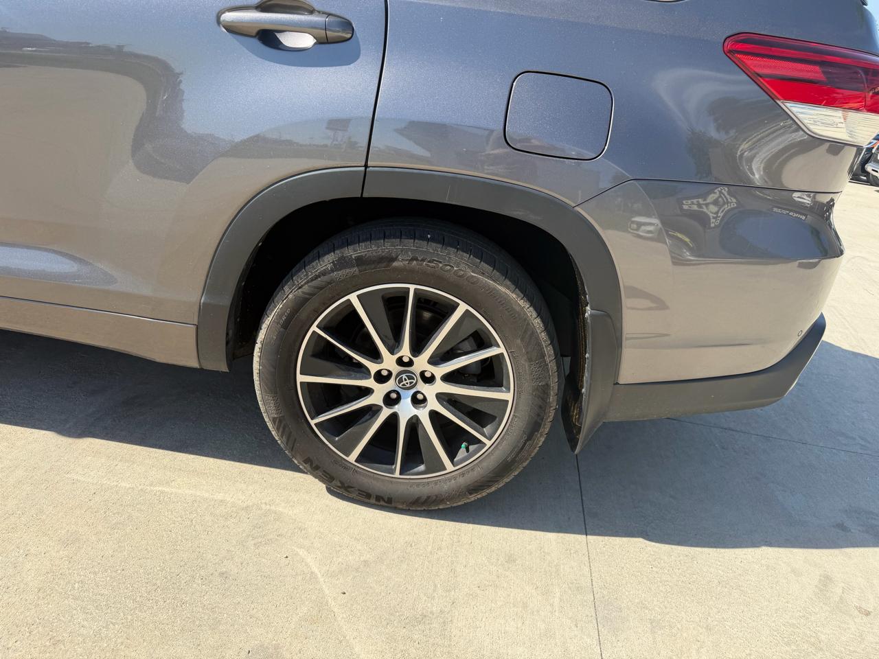 Toyota Highlander Limited AWD 2019