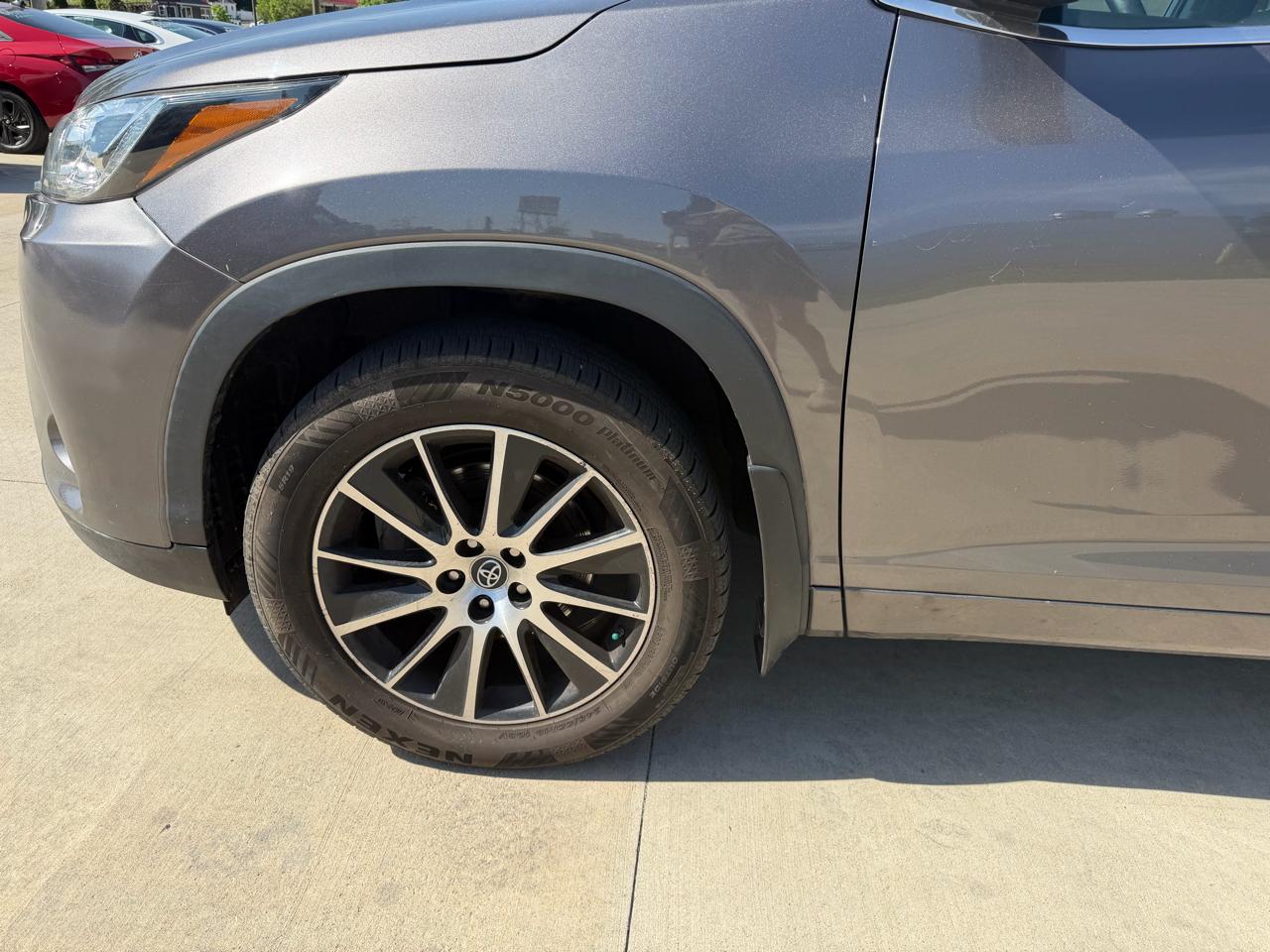 Toyota Highlander Limited AWD 2019