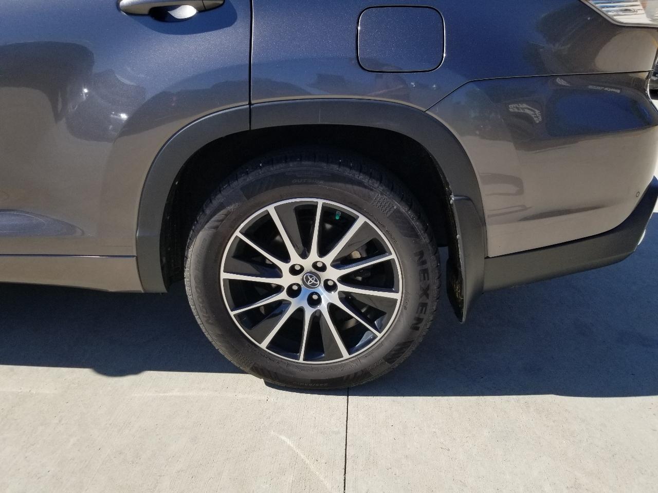 Toyota Highlander Limited Platinum AWD V6 2019